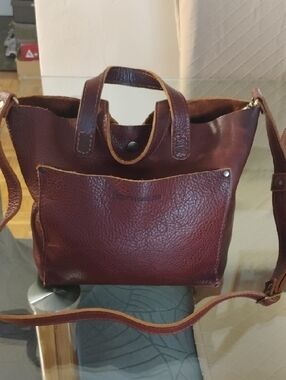 Portland Leather Goods Leather Crossbody Bag with Front Pocket